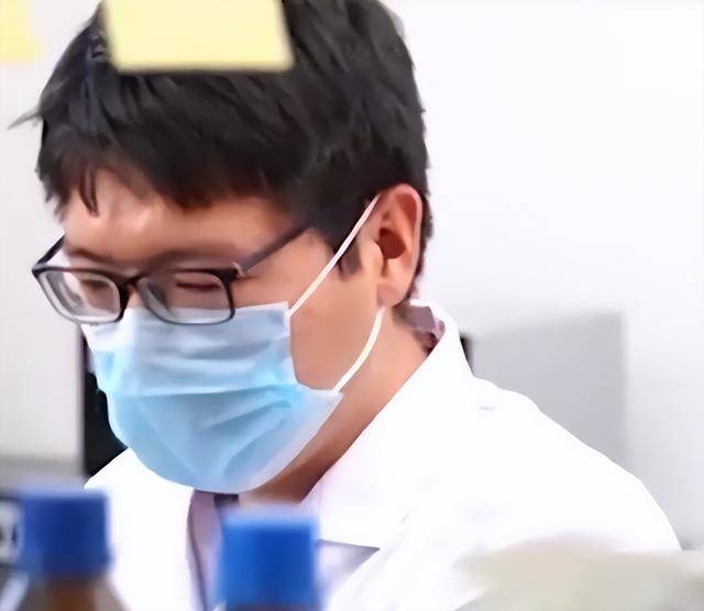 XM外汇平台交易环境今日外汇波动揭秘，哪个交易方针更具优势？